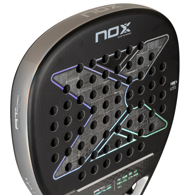 RAQUETTE DE PADEL NOX AT ATTACK 18K ALUM PAR AGUSTIN TAPIA