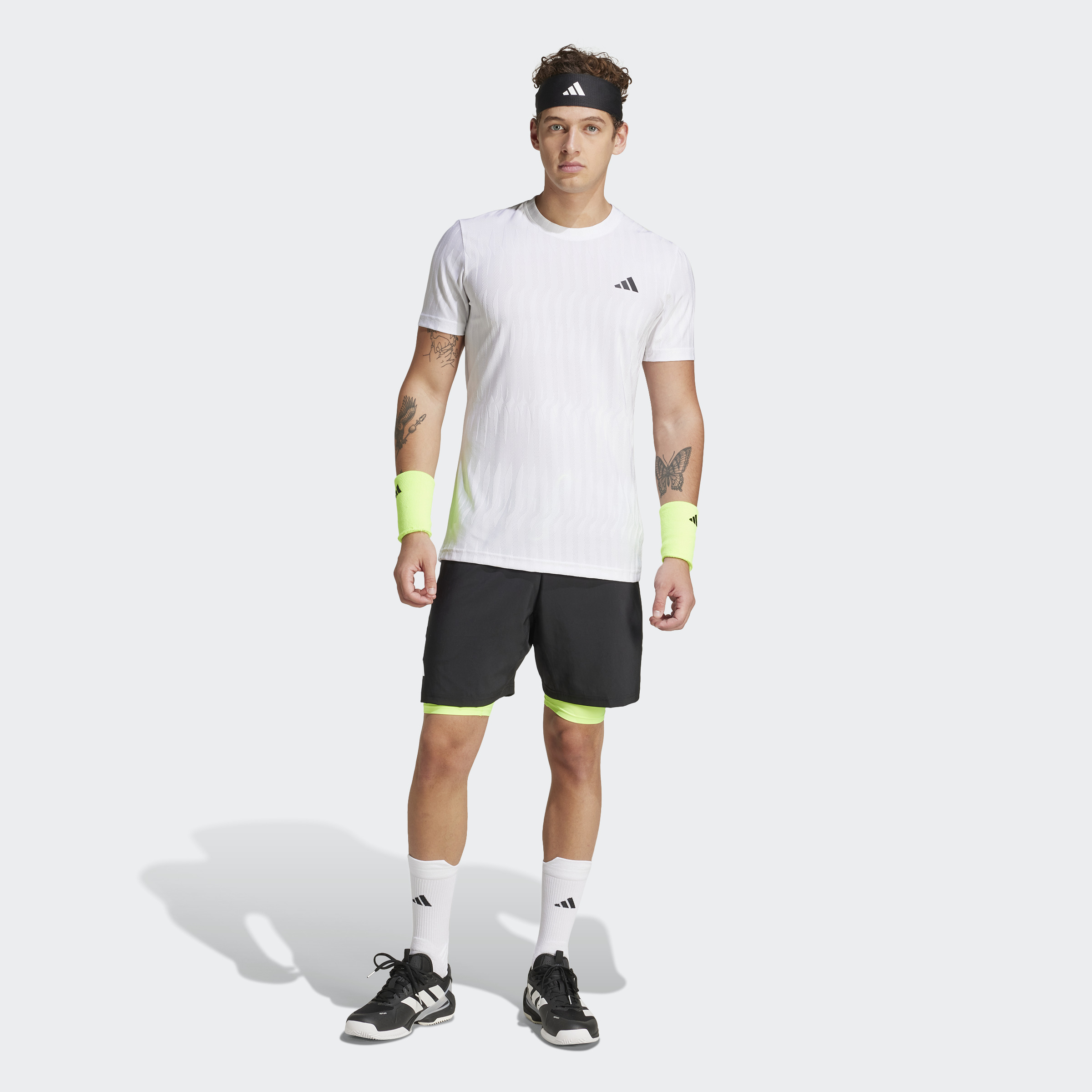 SHORT CLUB 2 EN 1 ADIDAS NOIR ET JAUNE HOMME